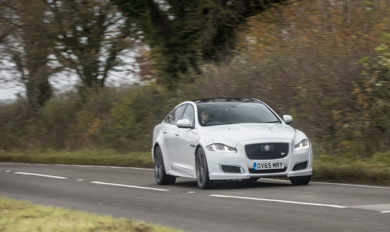 2022 Jaguar XJR Features, Specs and Pricing 5