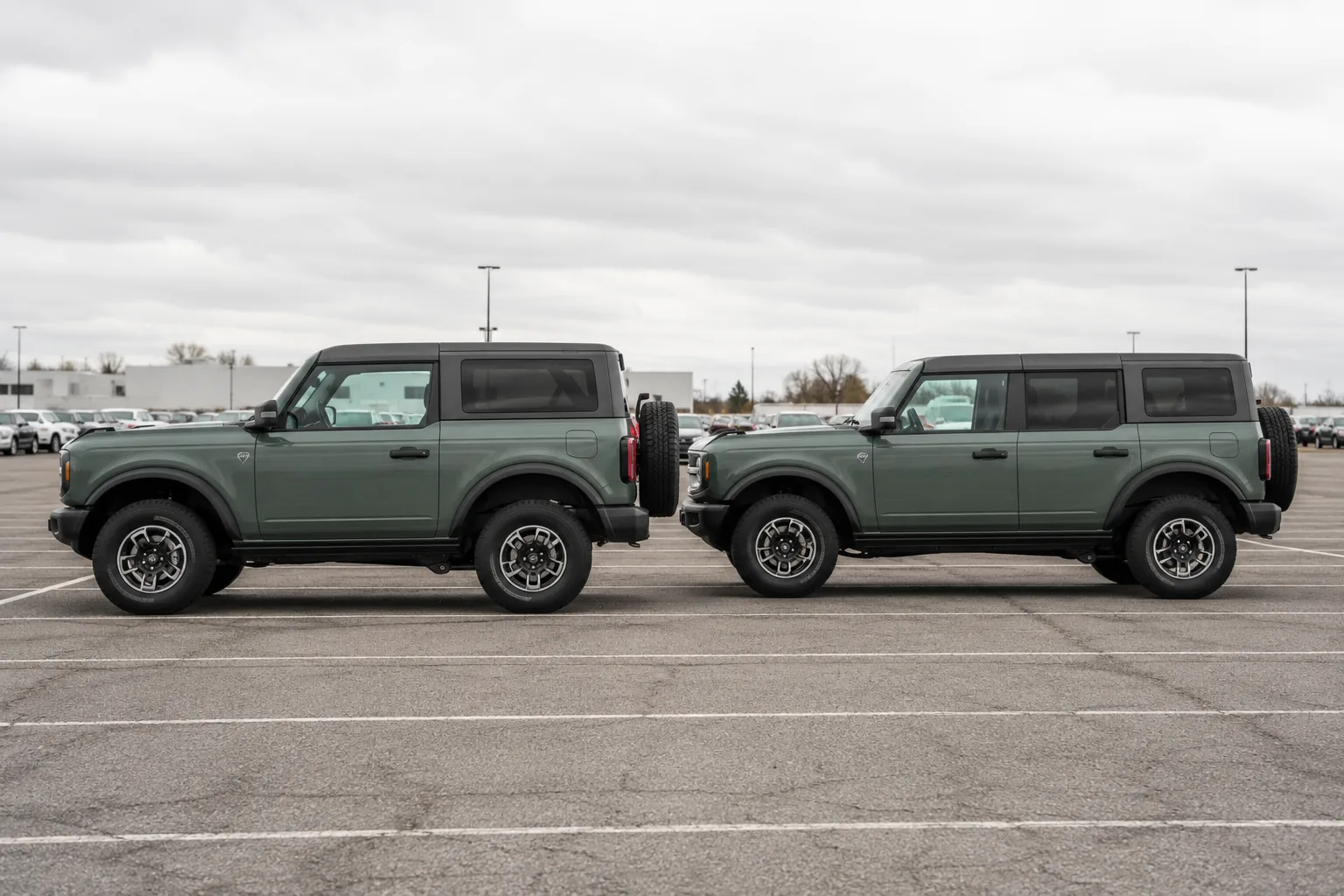 Which Ford Bronco Is the Biggest? 2026 Size Comparison Ford Bronco two-door and four-door models shown in side profile