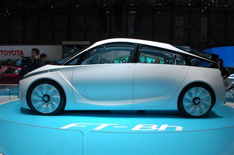 What hybrid gets 60 mpg?