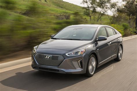What is the highway mpg for Hyundai Ioniq hybrid?