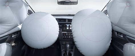 Does Honda Fit have airbags?