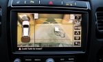 Does Touareg have reversing camera?