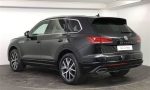 How many miles per gallon does a VW Touareg 3.0 TDI get?