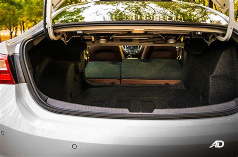 How many suitcases fit in Chevy Malibu?