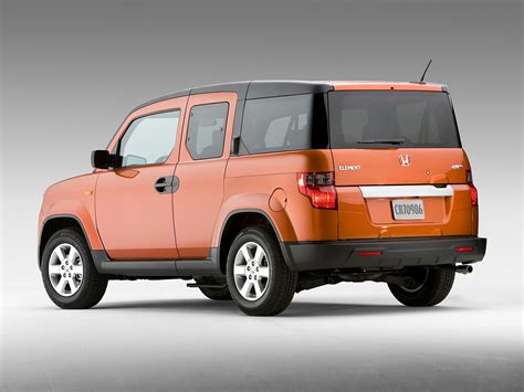 Is Honda Element a small SUV?