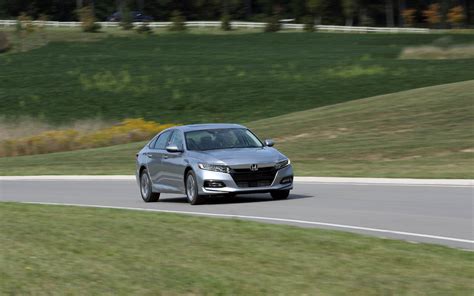 Is Lexus is bigger than Honda Accord?