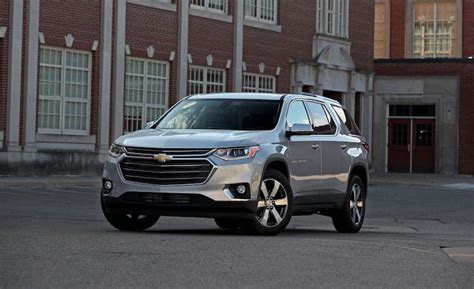 What Chevy SUV can tow 5000 lbs?