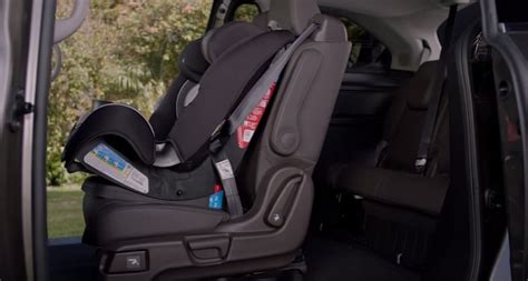 What Is The Benefit Of The Magic Slide 2nd-row Seats In Odyssey J?