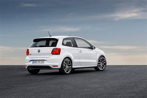 What is the top speed of the VW Polo?