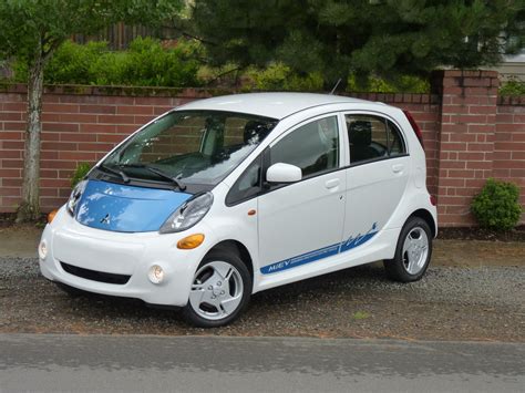 Which Small Car Gives Highest Mileage?