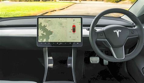 Which sound system does Tesla use?